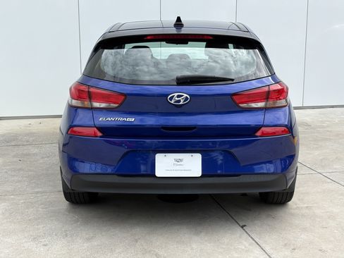 Used 2020 Hyundai Elantra GT w/ Style Package 02 FWD image 8