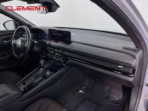 Used 2024 Honda Accord Sport image 32
