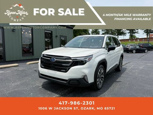 Used 2025 Subaru Forester Touring AWD/4WD image 1