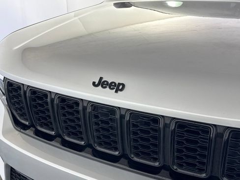 Certified 2023 Jeep Grand Cherokee Altitude AWD/4WD image 49