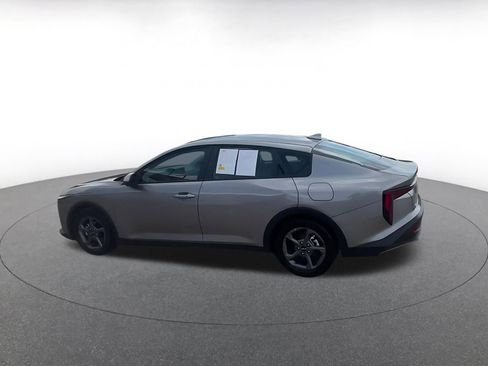 Used 2025 Kia K4 LXS image 10