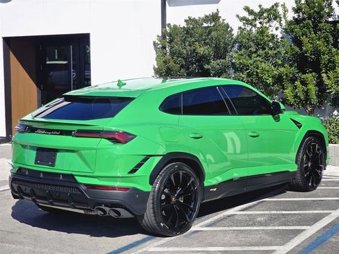 Used 2024 Lamborghini Urus S image 4