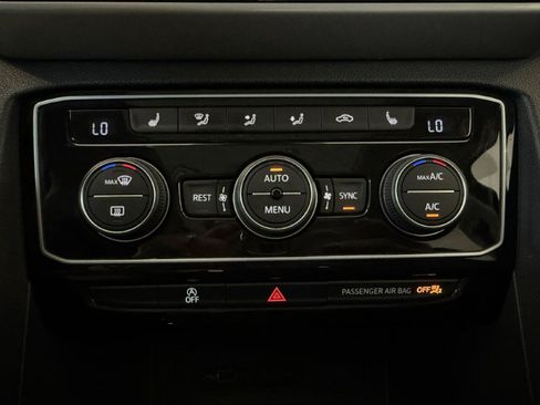 Used 2021 Volkswagen Atlas SEL FWD image 40