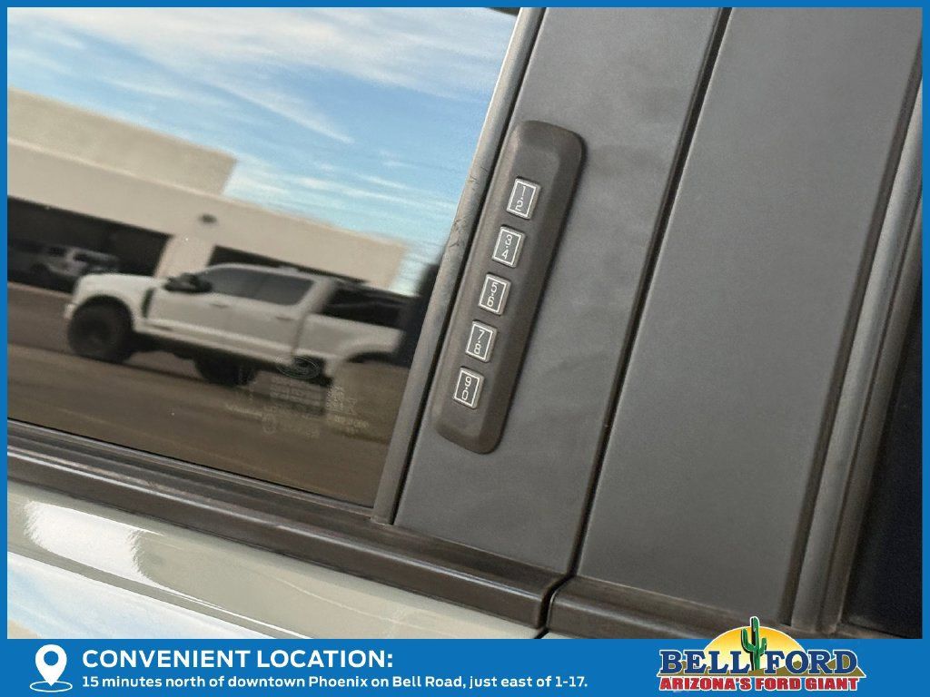 Used 2023 Ford Maverick Lariat w/ Lariat Luxury Package AWD/4WD image 14