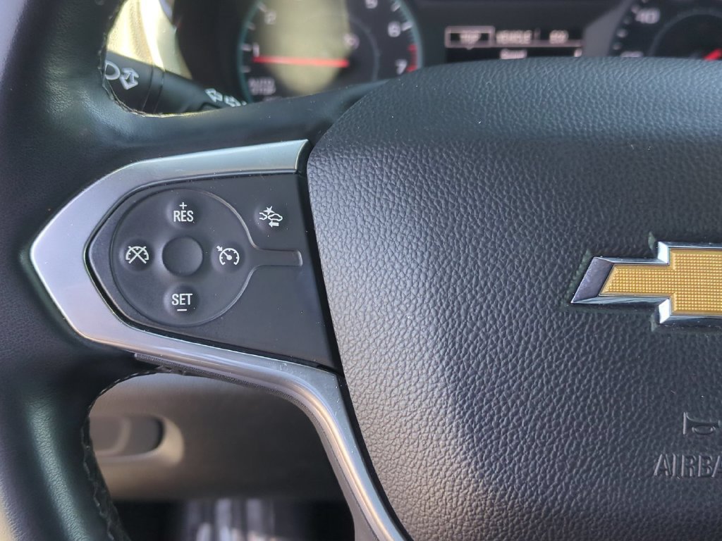Used 2023 Chevrolet Traverse LT FWD image 12