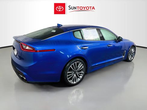 Used 2019 Kia Stinger RWD image 4