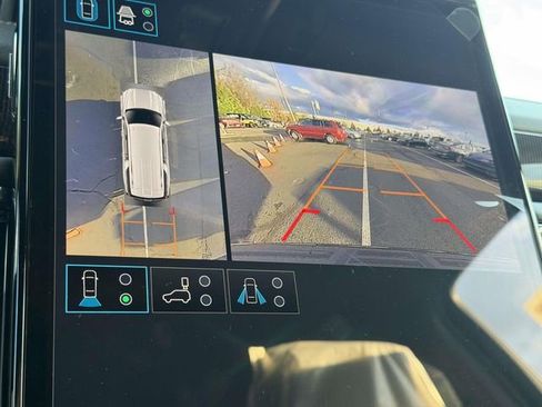 New 2026 GMC Yukon XL Elevation image 8