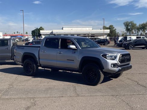 Used 2021 Toyota Tacoma TRD Off-Road w/ Blackout Package (TMS) image 8
