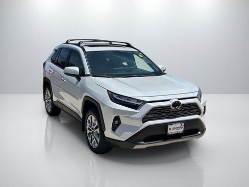 Used 2025 Toyota RAV4 Limited FWD image 3