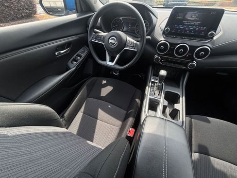 Used 2025 Nissan Sentra SV FWD image 33
