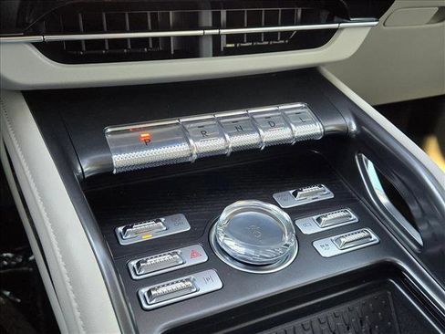 New 2026 Lincoln Nautilus Reserve image 14