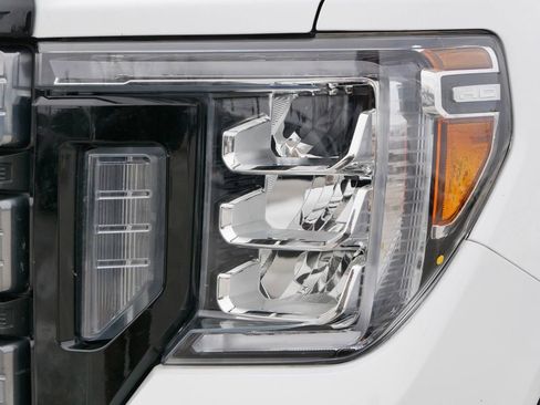 Used 2020 GMC Sierra 3500 AT4 w/ AT4 Premium Package image 5