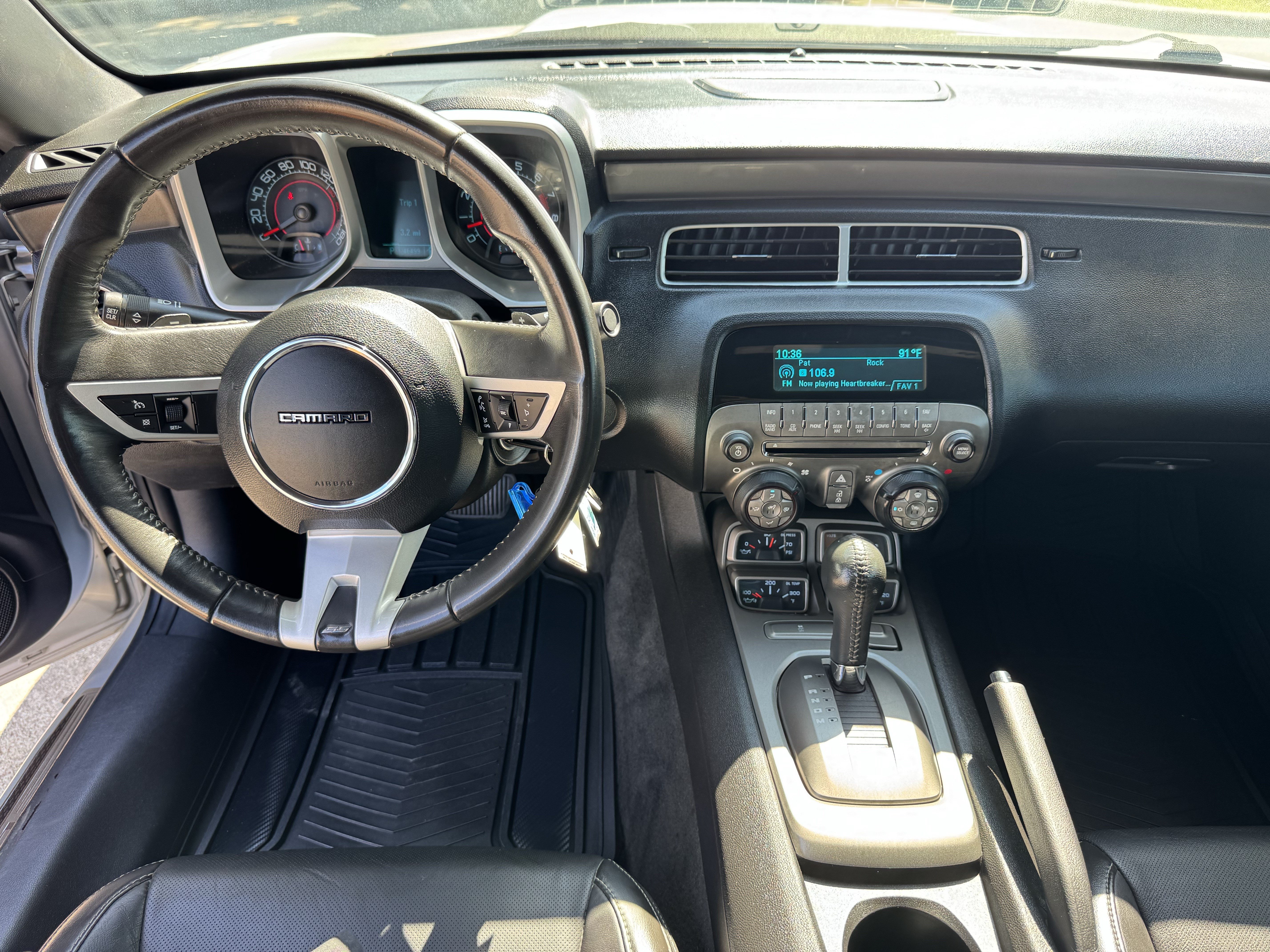 Used 2010 Chevrolet Camaro SS w/ RS Package RWD image 9