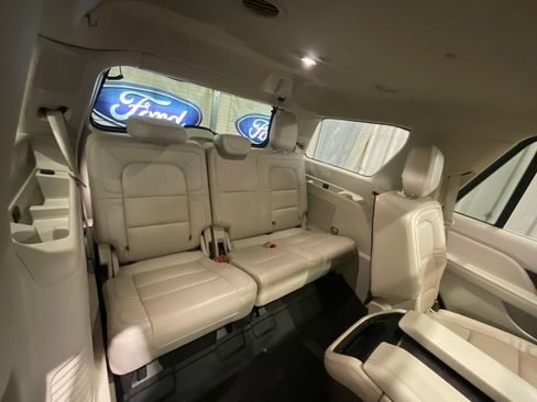 Used 2020 Lincoln Navigator Reserve w/ Luxury Package AWD/4WD image 19