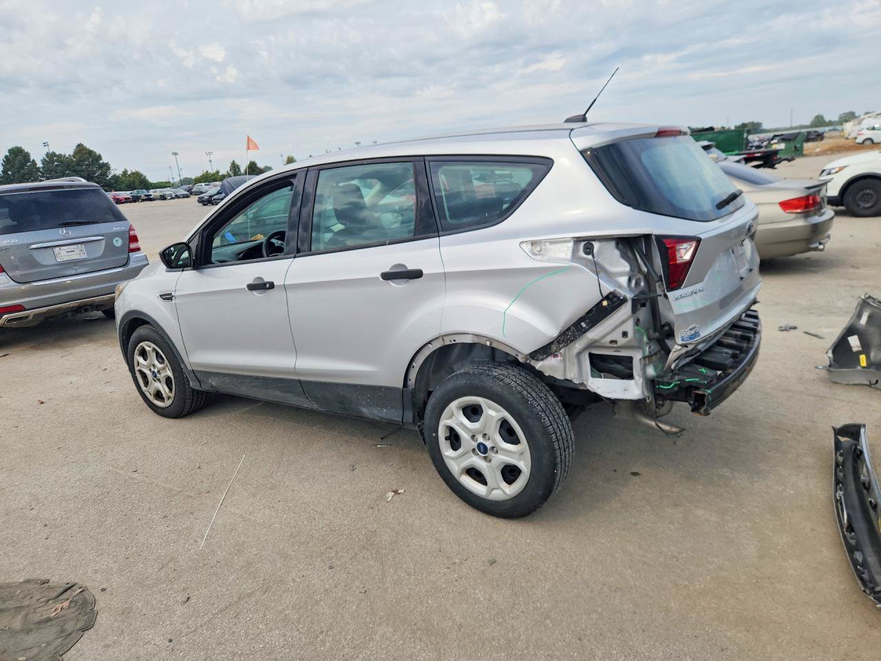 Used 2019 Ford Escape S FWD image 3