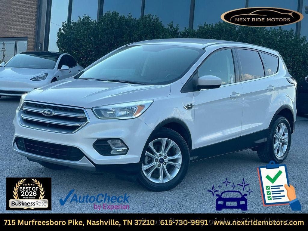 Used 2017 Ford Escape SE FWD image 1