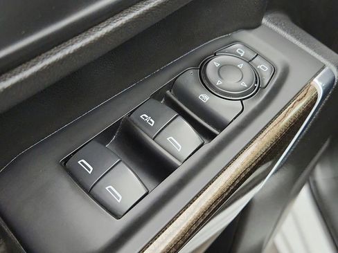 Used 2023 Chevrolet Silverado 2500 LT image 15