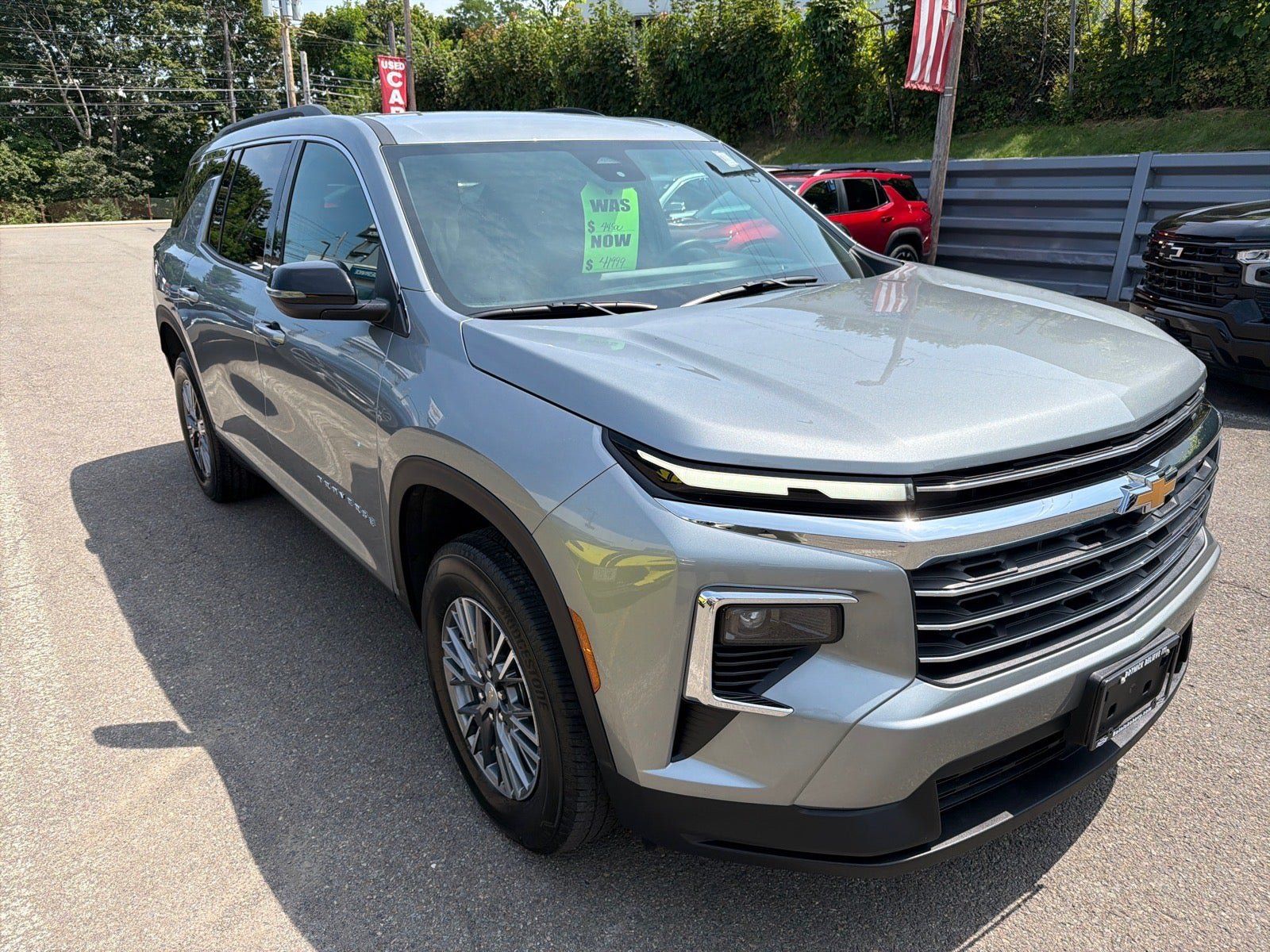 Used 2026 Chevrolet Traverse LT AWD/4WD image 4