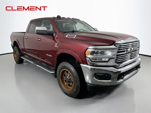 Used 2022 RAM 3500 Laramie AWD/4WD image 3