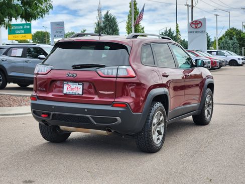 Used 2020 Jeep Cherokee Trailhawk w/ Cold Weather Group AWD/4WD image 3