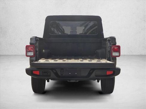 Used 2024 Jeep Gladiator Sport image 6