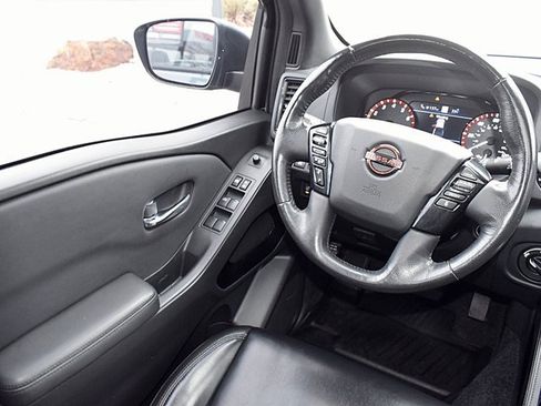 Used 2022 Nissan Frontier PRO-4X w/ Pro-4X Premium Package image 26