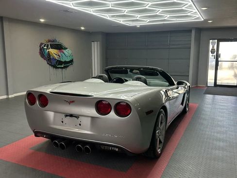 Used 2005 Chevrolet Corvette Convertible w/ Preferred Equipment Group RWD image 14