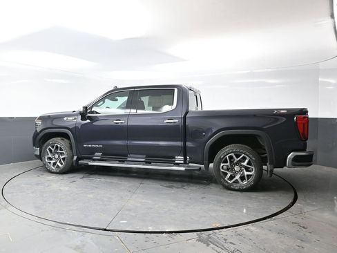 Used 2023 GMC Sierra 1500 SLT w/ SLT Premium Package image 11