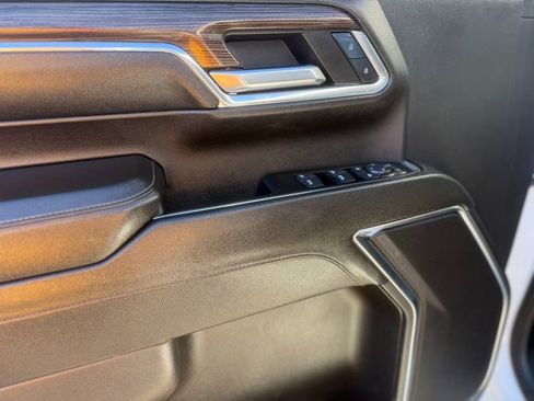 Used 2024 Chevrolet Silverado 3500 LT w/ Convenience Package image 19