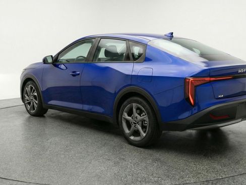 Used 2025 Kia K4 LXS image 6