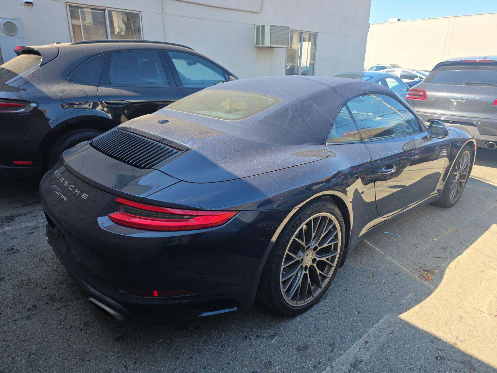 Used 2017 Porsche 911 Carrera RWD image 2