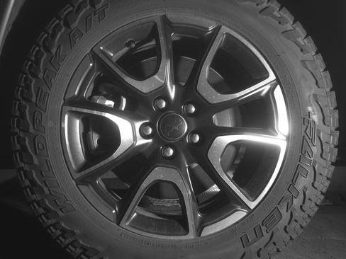 Used 2025 Jeep Compass Trailhawk AWD/4WD image 12