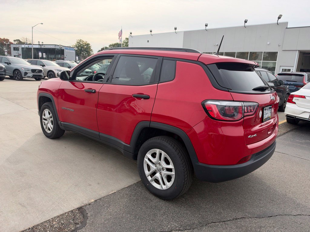 Used 2018 Jeep Compass Sport AWD/4WD image 7