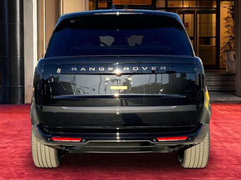New 2026 Land Rover Range Rover SE image 4