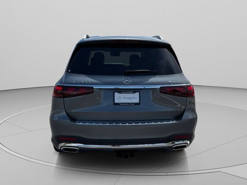 Certified 2026 Mercedes-Benz GLS 450 4MATIC image 4
