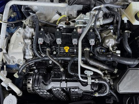 Used 2023 Mitsubishi Outlander SE image 39