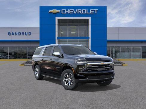New 2026 Chevrolet Suburban Premier image 25