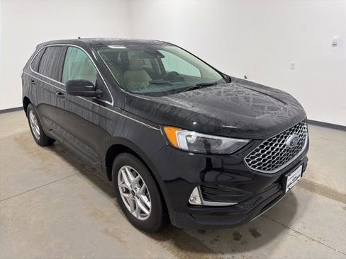 Used 2023 Ford Edge SEL w/ Convenience Package AWD/4WD image 3