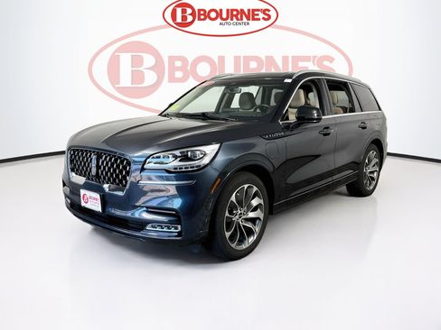 Used 2022 Lincoln Aviator Grand Touring w/ Equipment Group 301A AWD/4WD image 8