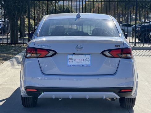 New 2025 Nissan Versa SR image 5