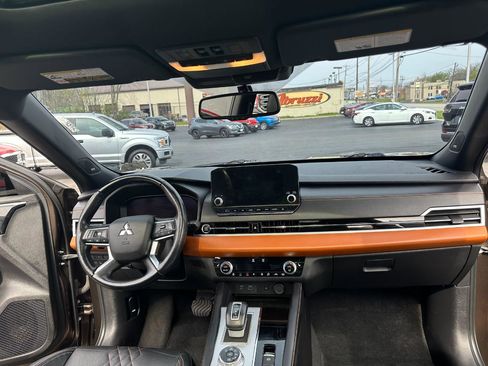 Used 2022 Mitsubishi Outlander SEL AWD/4WD image 38