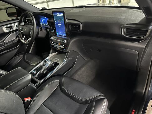 Used 2020 Ford Explorer ST w/ Premium Technology Package AWD/4WD image 23
