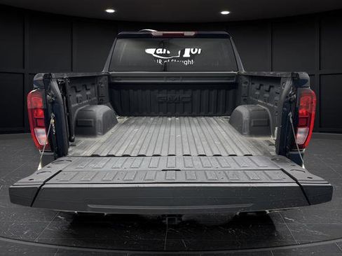 Used 2024 GMC Sierra 1500 Elevation image 13