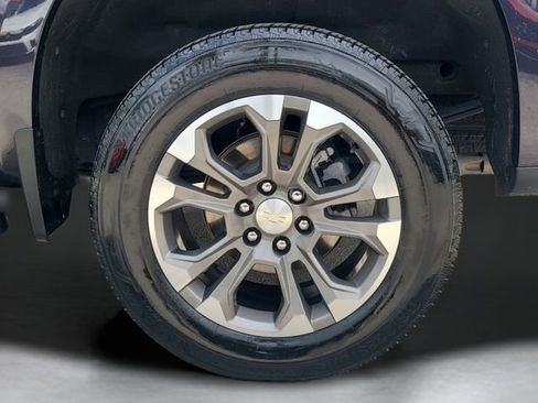 Used 2023 Chevrolet Silverado 1500 High Country w/ Technology Package image 30