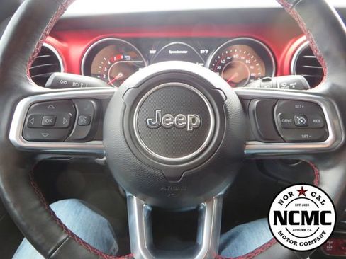 Used 2021 Jeep Wrangler Unlimited Rubicon AWD/4WD image 37