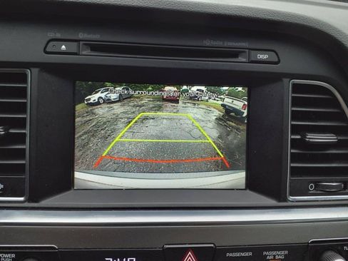 Used 2016 Hyundai Sonata SE FWD image 15