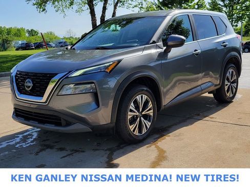 Used 2023 Nissan Rogue SV AWD/4WD image 7