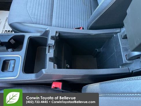 Used 2019 Ford Escape SE image 24