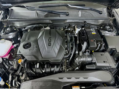 Used 2025 Hyundai Sonata SEL FWD image 32