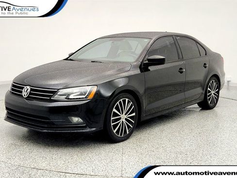 Used 2016 Volkswagen Jetta Sport w/ Lighting Package image 1